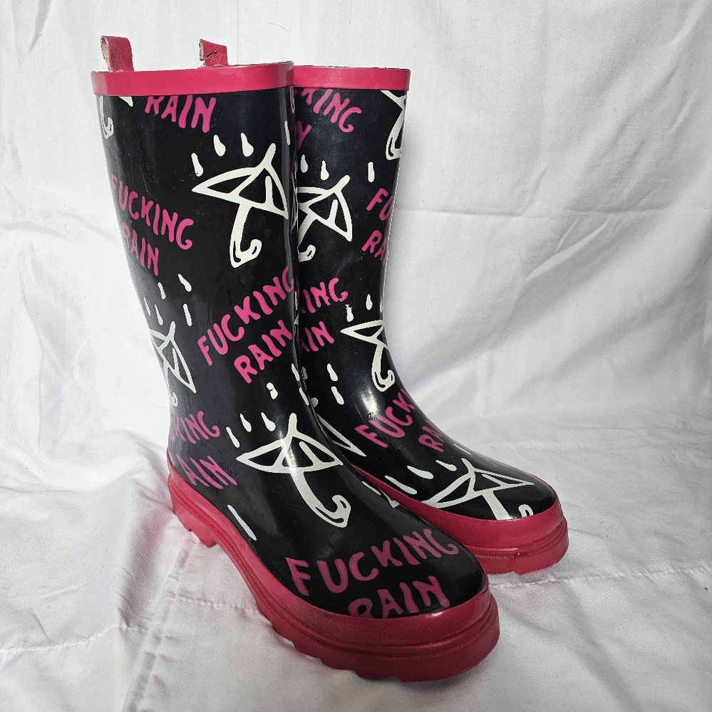 Super Fun And Unique Rain boots Pink & Black Umbrellas, Size M